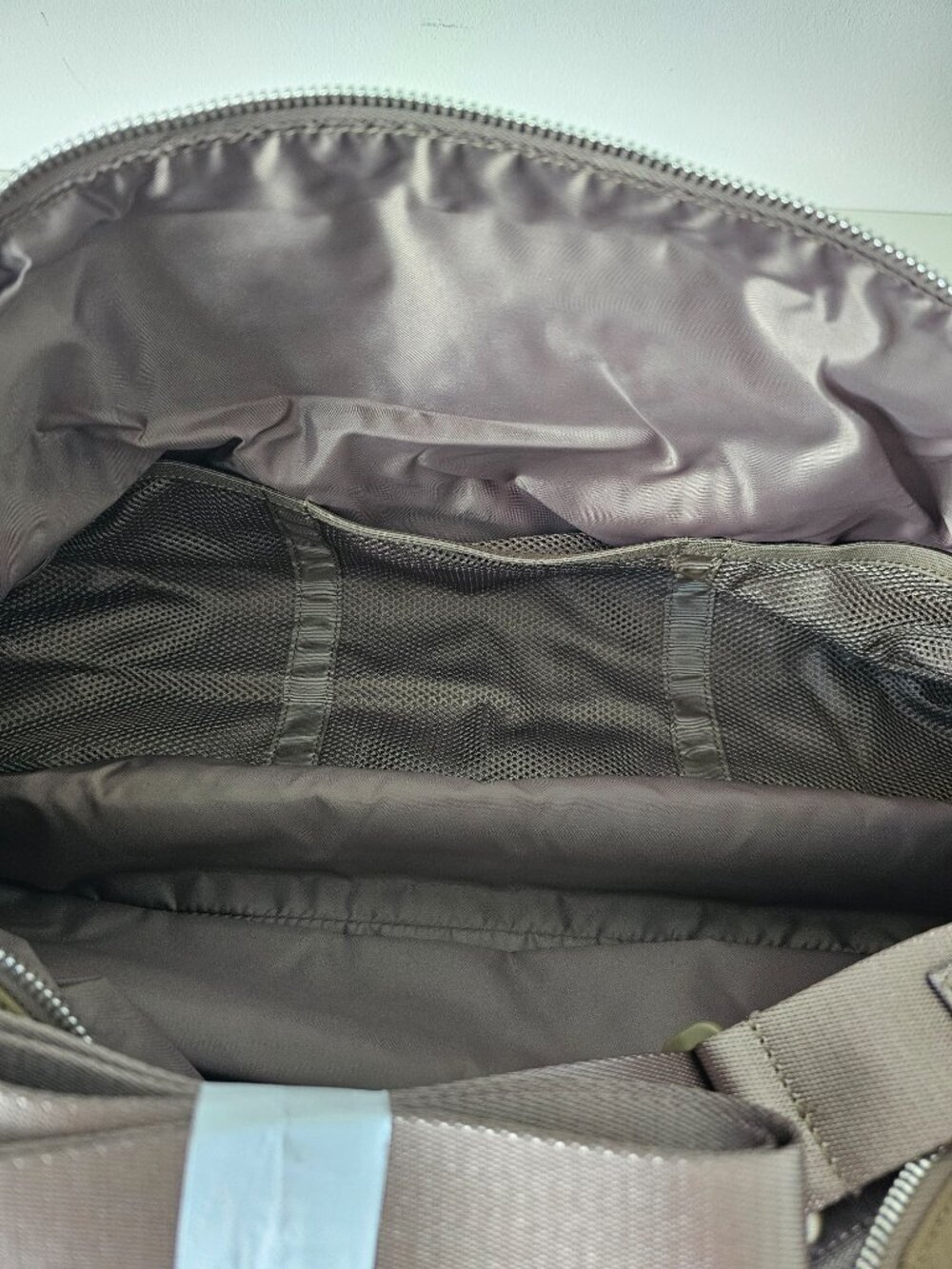 NWT LULULEMON FANB Fawn Brown On My Level Barrel Duffle Duffel Bag One Size OS - Picture 11 of 15